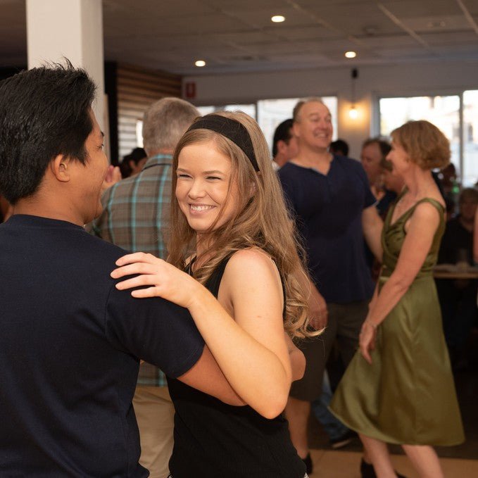 1 Private Dance Lesson - We Wander